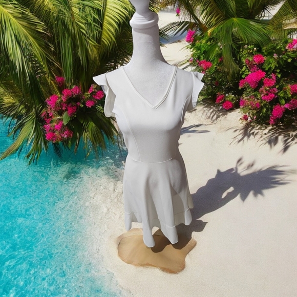 Bobeau White ruffled sleeve Midi Dress Size Medium - Picture 2 of 9